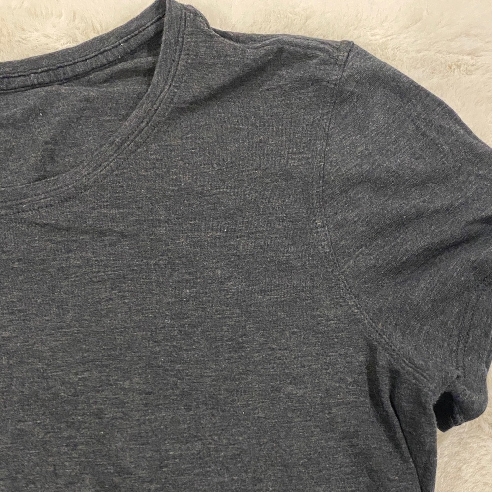 Lululemon Tee Size 6 - Picture 3 of 8